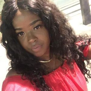 Meet your Posher, Danasia